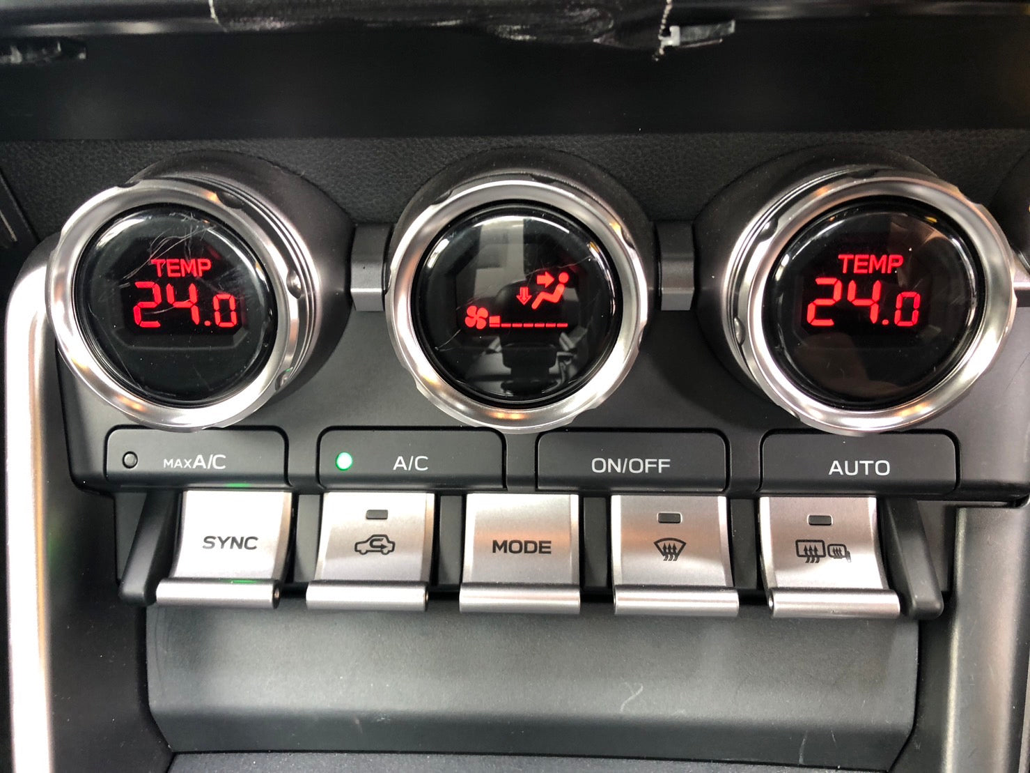 REVOLUTION COLORED AIR CONDITIONER DIAL VER2 SILVER POLISH FOR TOYOTA GR86 ZN8 SUBARU BRZ ZD8 RZN8-CAD2-P