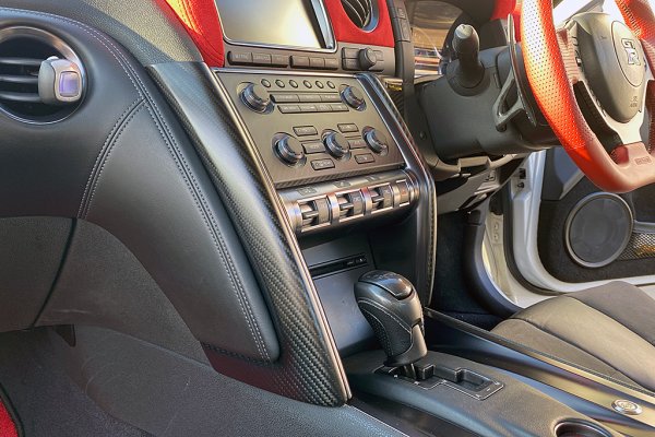 TOP SECRET DASH PANEL DRY CARBON FOR NISSAN GT-R R35 TOP-SECRET-00139