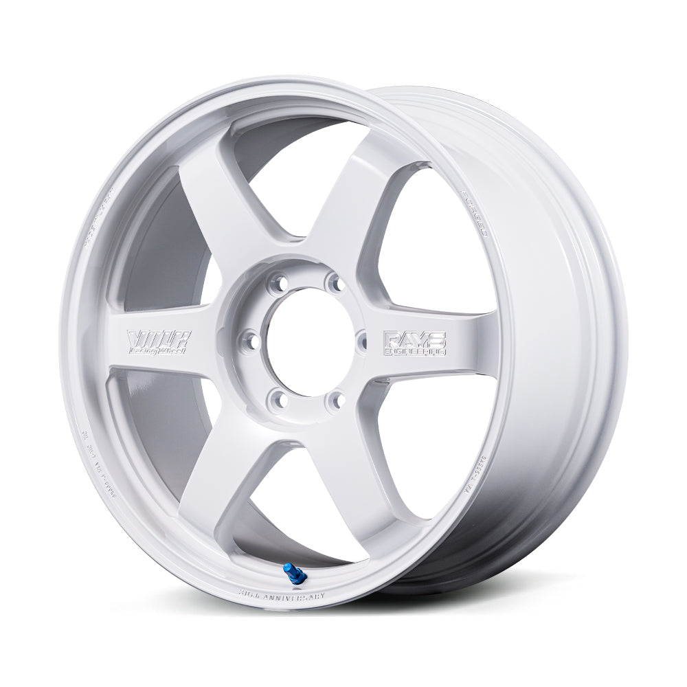 RAYS VOLK RACING TE37 ULTRA LARGE P.C.D. 30TH MACHINING VER. 18X8.5J 52 6X139.7 WHITE (WH) 02428855216WH