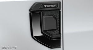 MODELLISTA FENDER GARNISH BLACK AND MATTE BLACK FOR TOYOTA LAND CRUISER 250 MSD15-60003