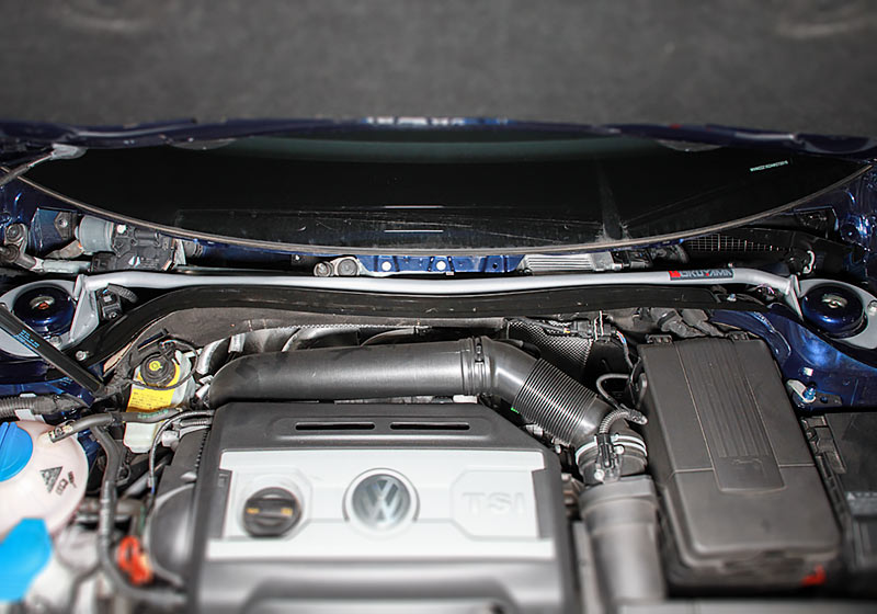 OKUYAMA STRUT BAR ALU Fr I For VI GTI R SIROCCO R 1KCCZ 1KCDLF 13CDL 621-736-1