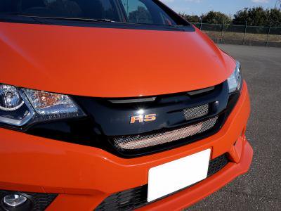 SEEKER FRONT GRILLE UNPAINTED CARBON FOR HONDA FIT GK  16010-GK5-C01