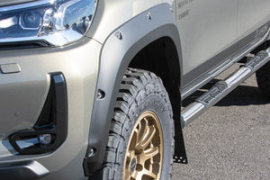 JAOS OVER FENDER TYPE-X PAINTED MATTE BLACK FOR TOYOTA HILUX SURF 125 B137098MB